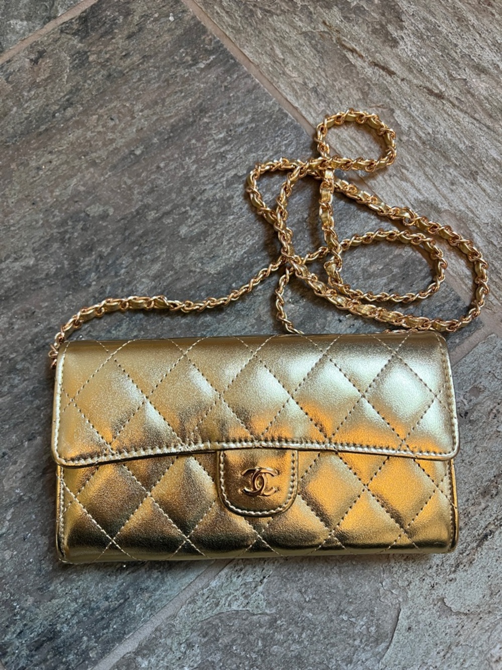 Gold Quilted Chain Crossbody - Picture 2 of 9